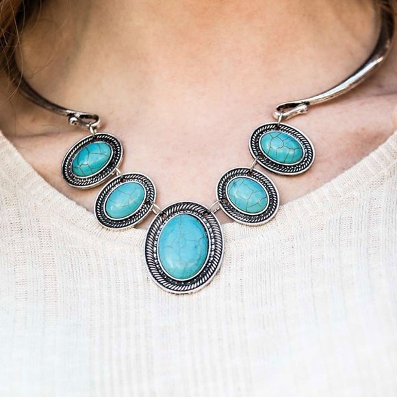 Turquoise Colored Stone Necklace and Earring Set - Picture 3 of 3